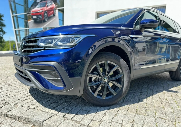 Volkswagen Tiguan Allspace cena 179760 przebieg: 10, rok produkcji 2024 z Ostrów Mazowiecka małe 466